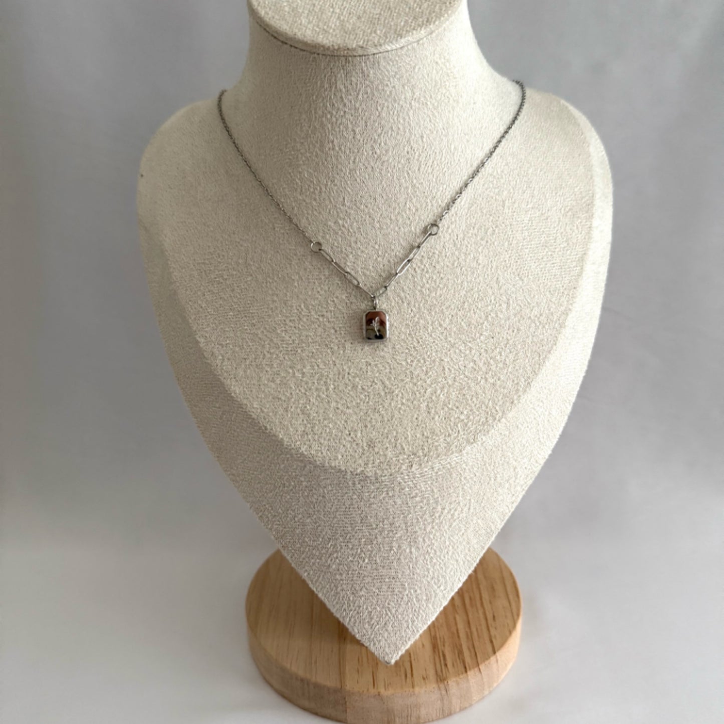 Flower pendant silver