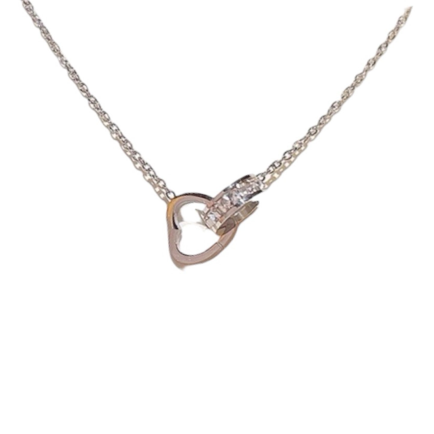 Linked heart necklace