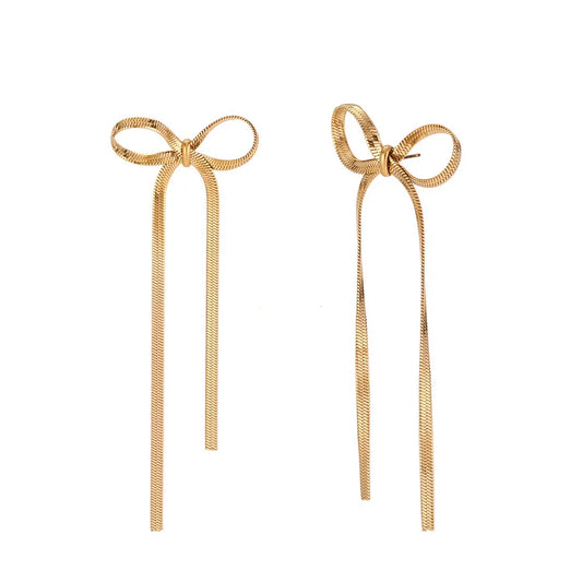 Bow knott earrings gold