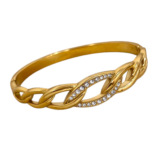 Twisted diamond bangle gold